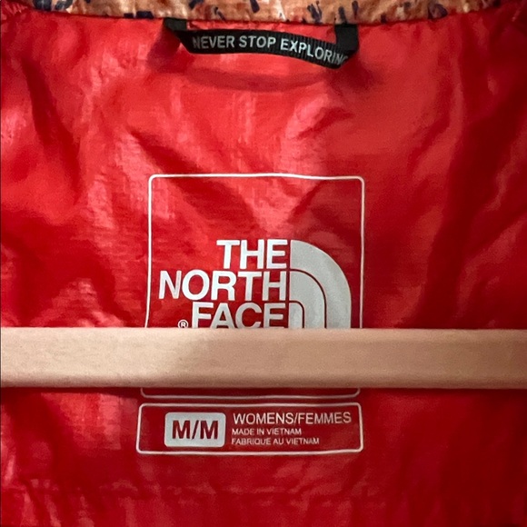 The North Face Women’s M Thermoball Vest - Picture 2 of 5